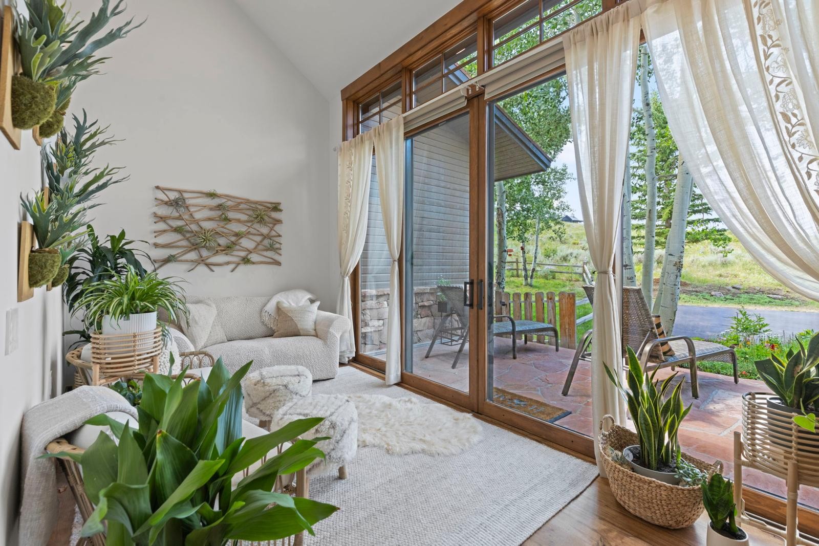 Cordillera Sun Room/Master Lounge Extension